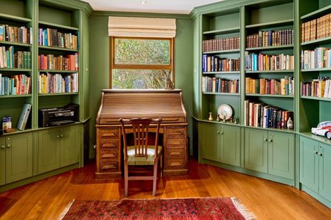 Photo of property in 76 The Crescent, Roseneath, Wellington, 6011