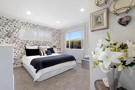 Photo of property in 5 Downing Place, Welcome Bay, Tauranga, 3112