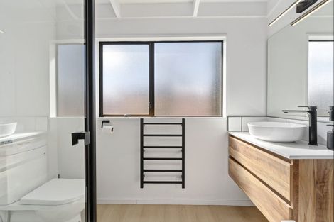 Photo of property in 14 Kings Drive, Wanaka, 9305