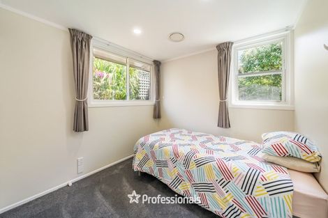 Photo of property in 127 Normandale Road, Normandale, Lower Hutt, 5010