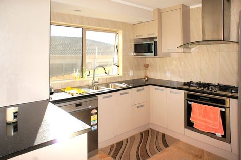 Photo of property in 1/10 Lowburn Place, Clover Park, Auckland, 2019