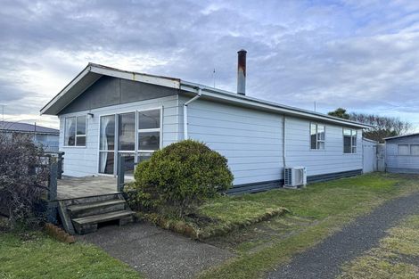 Photo of property in 11 Boyne Street, Clifton, Invercargill, 9812