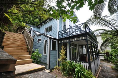 Photo of property in 140 Glenmore Street, Northland, Wellington, 6012