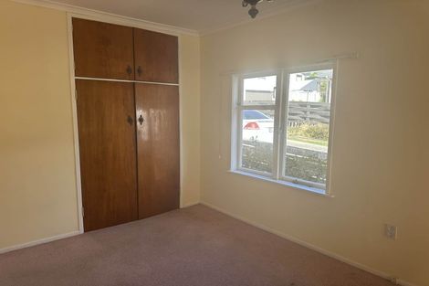 Photo of property in 5 Hollies Crescent, Johnsonville, Wellington, 6037