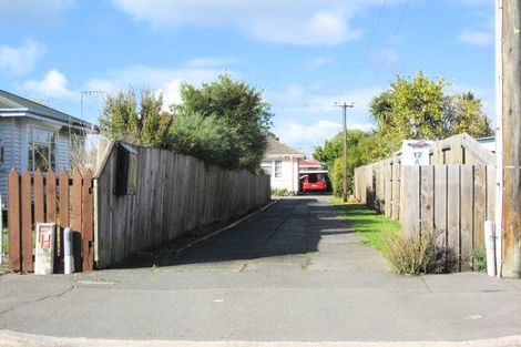 Photo of property in 12 Goldsmith Place, Waltham, Christchurch, 8023