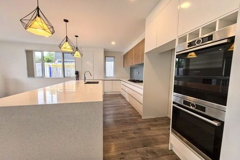 Photo of property in 8b Albany Highway, Greenhithe, Auckland, 0632