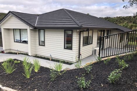 Photo of property in 1 Maraeariki Avenue, Orewa, 0931