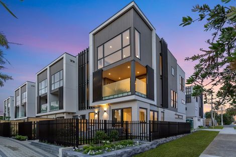 Photo of property in 2/29 Bracken Avenue, Takapuna, Auckland, 0622