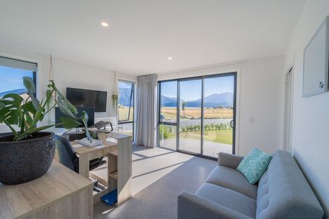 Photo of property in 10 Red Deer Place, Te Anau, 9600