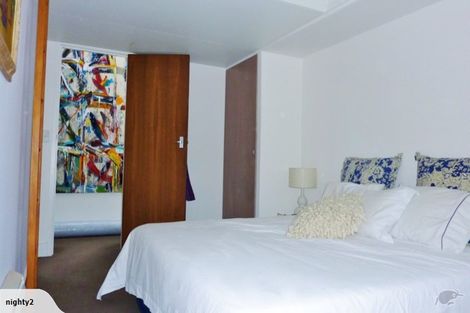 Photo of property in 2 Maramanui Way, Karaka Bays, Wellington, 6022