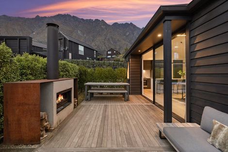 Photo of property in 15 Mckenzies Shute, Jacks Point, Queenstown, 9371