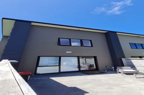 Photo of property in 10/9u Surrey Street, Tawa, Wellington, 5028