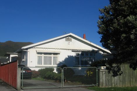 Photo of property in 2/76 Cambridge Terrace, Waterloo, Lower Hutt, 5011