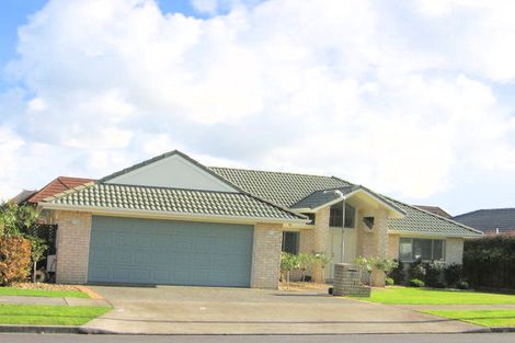 Photo of property in 12 Eaglemont Drive, East Tamaki Heights, Auckland, 2016