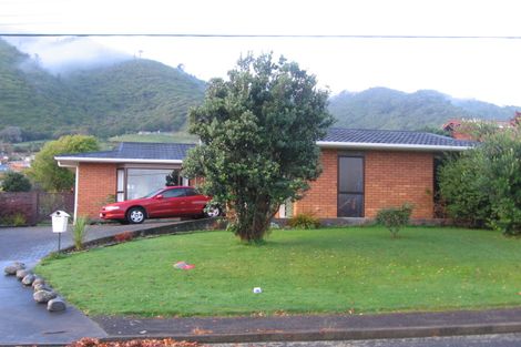 Photo of property in 21 Matenga Street, Waikanae, 5036