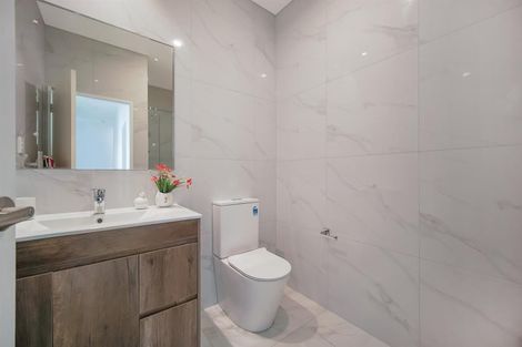 Photo of property in 20a Crestview Rise, Papakura, 2110