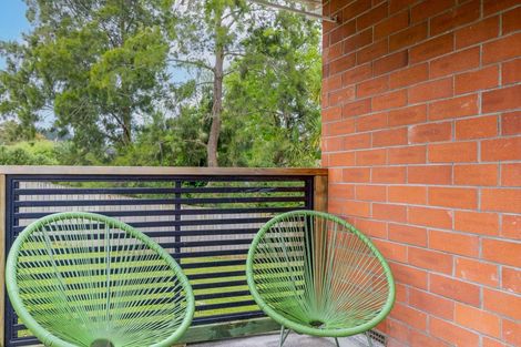 Photo of property in 2/14 Claridge Street, Glen Eden, Auckland, 0602