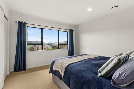 Photo of property in 35 Raratu Road, Kahuranaki, Havelock North, 4295