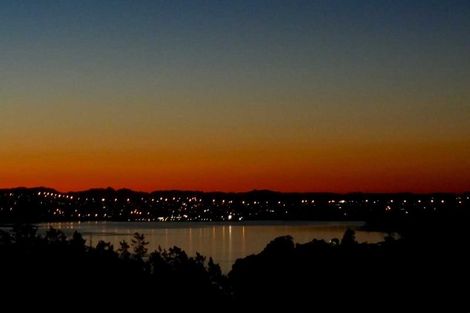 Photo of property in 2/71 Balmain Road, Birkenhead, Auckland, 0626