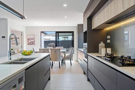 Photo of property in 38a Hyperion Drive, Randwick Park, Auckland, 2105