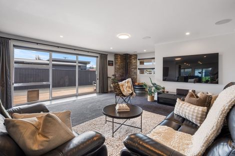 Photo of property in 8 Margate Street, Waihola, Milton, 9073