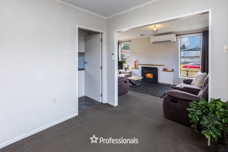 Photo of property in 15 Akron Grove, Totara Park, Upper Hutt, 5018