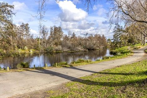 Photo of property in 124 Lake Terrace Road, Burwood, Christchurch, 8061