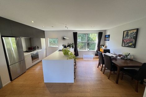 Photo of property in 9 Saddleback Grove, Karori, Wellington, 6012