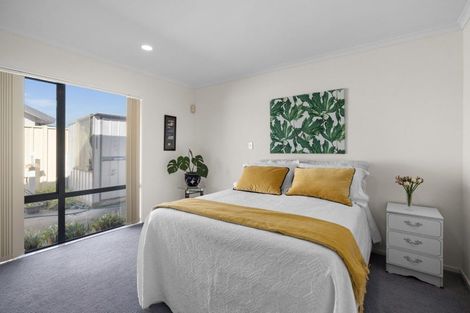 Photo of property in 48 Kensington Drive, Taradale, Napier, 4112