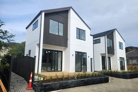 Photo of property in 15 Matterhorn Crescent, Northpark, Auckland, 2013