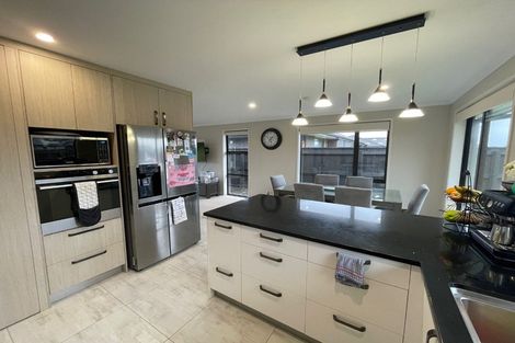 Photo of property in 20 Piharau Crescent, Hurdon, New Plymouth, 4310