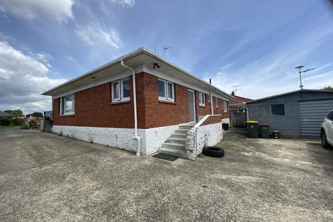 Photo of property in 17 Elizabeth Avenue, Papatoetoe, Auckland, 2025