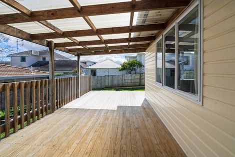 Photo of property in 9 Goods Road, Otumoetai, Tauranga, 3110