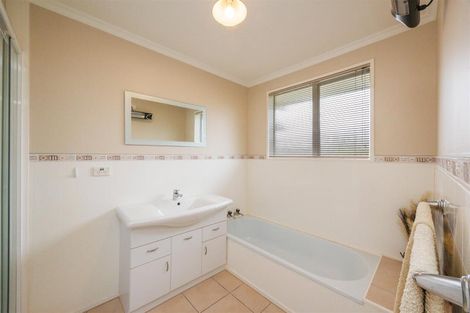 Photo of property in 19 Armagh Terrace, Marton, 4710