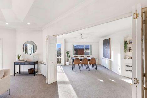 Photo of property in 43 Aotea Crescent, Gore, 9710