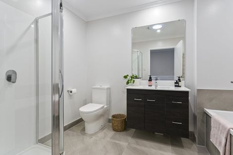 Photo of property in 7 Sacred Kingfisher Road, Hobsonville, Auckland, 0616