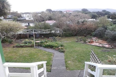 Photo of property in 74-76 Hereford Street, Cannons Creek, Porirua, 5024