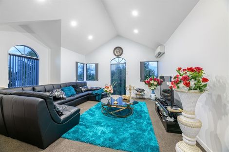 Photo of property in 10 San Pablo Way, Henderson, Auckland, 0612