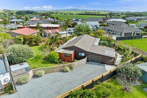 Photo of property in 13 Ferry Road, Waipu, 0510