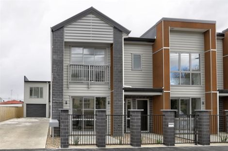 Photo of property in 113u8 Knighton Road, Hillcrest, Hamilton, 3216