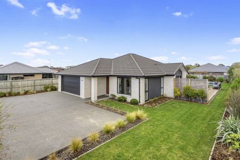 Photo of property in 3 Hamlett Drive, Woodend, 7610