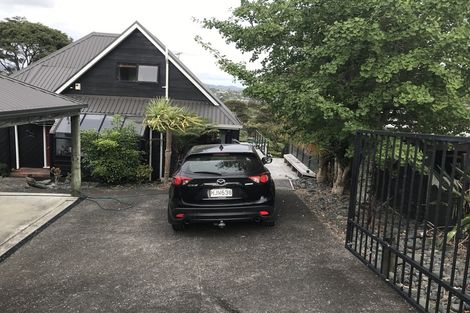 Photo of property in 38 Highland Avenue, Titirangi, Auckland, 0604