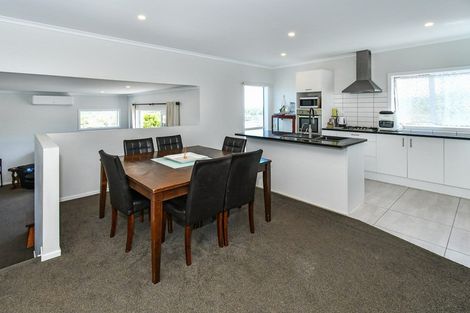 Photo of property in 159 Keri Vista Rise, Papakura, 2110