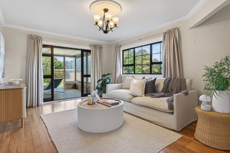 Photo of property in 2 Memorial Drive, Parahaki, Whangarei, 0112
