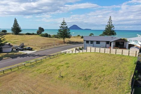 Photo of property in 2 Pacific Parade, Coastlands, Whakatane, 3120