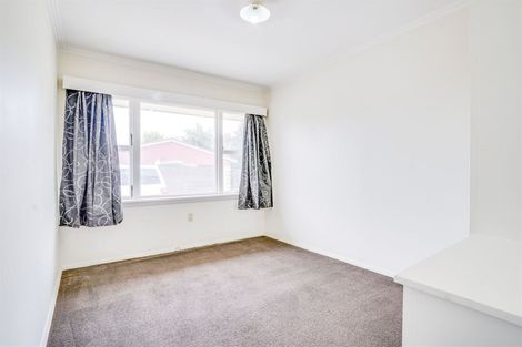 Photo of property in 129 Springs Road, Hornby, Christchurch, 8042