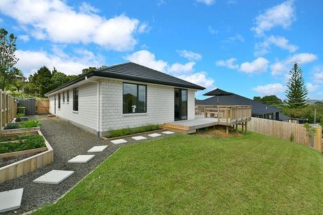 Photo of property in 5 St Julia Court, Helensville, 0800