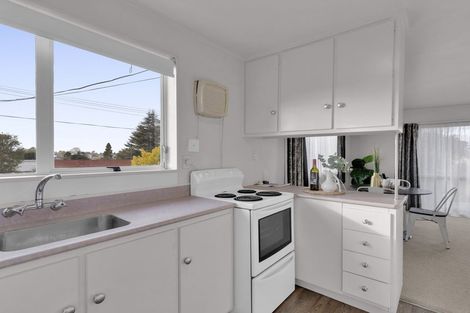 Photo of property in 73 Tuhikaramea Road, Dinsdale, Hamilton, 3204