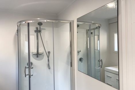 Photo of property in 1/18 Glenwood Avenue, Birkenhead, Auckland, 0626