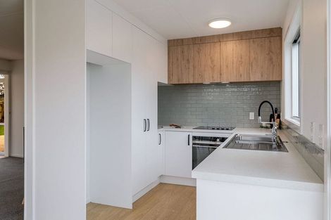 Photo of property in 49 Acacia Street, Kelvin Grove, Palmerston North, 4414